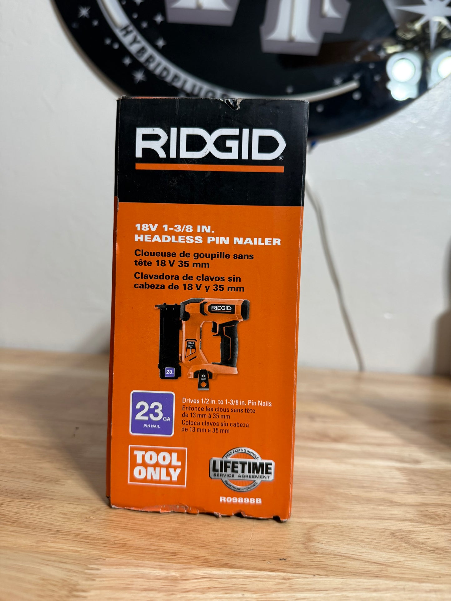 RIDGID 18V 23g Headless Pin Nailer