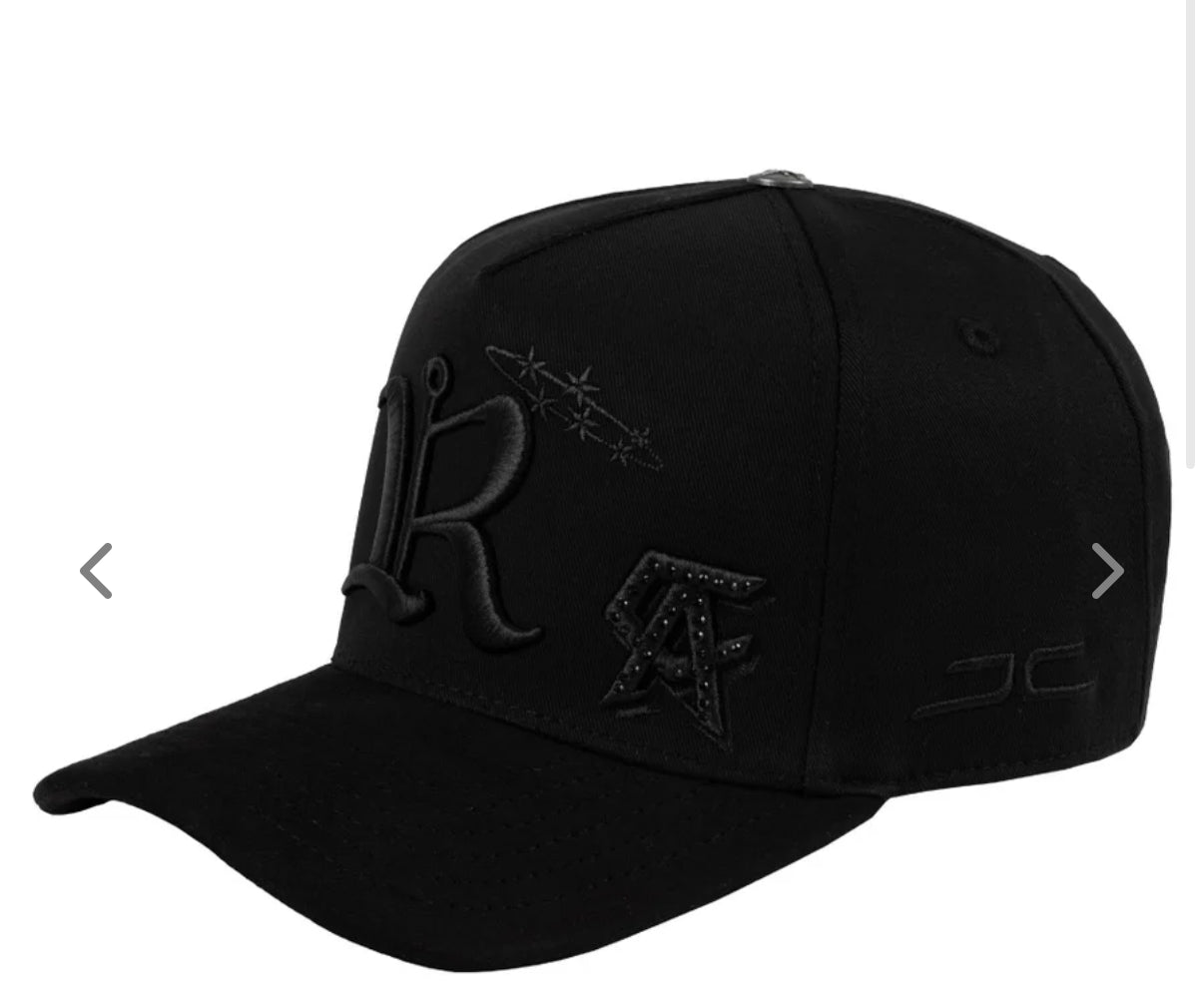JC X LUIS R HAT